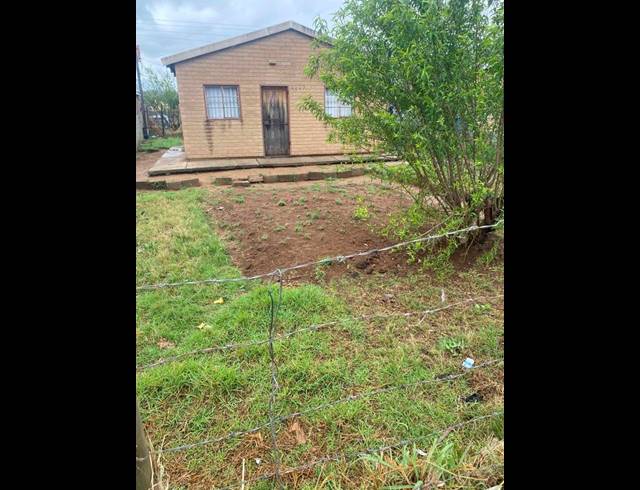 2 BEDROOM HOUSE FOR SALE IN EZIBELENI